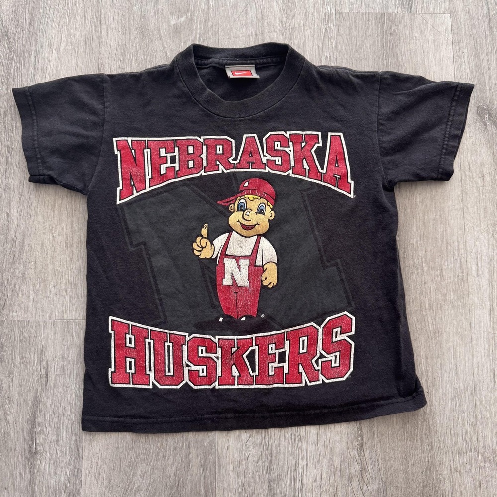 Vintage Nebraska Cornhuskers Shirt Boys Small Black NCAA Football‎ Nike Tee